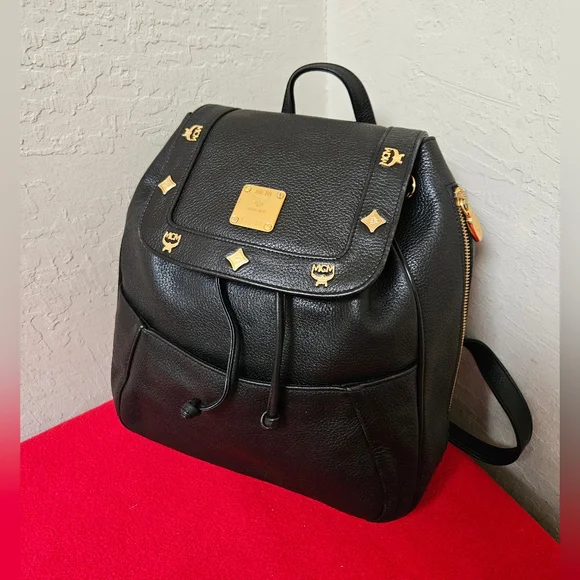 MCM | Bags | Mcm Black Leather Medium Vintage Backpack  display picture 1